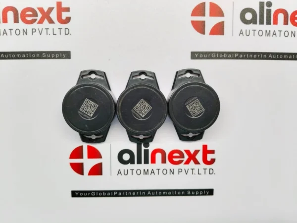 Lot of 3x Blue Charm Beacons / Bluetooth tracking Tag