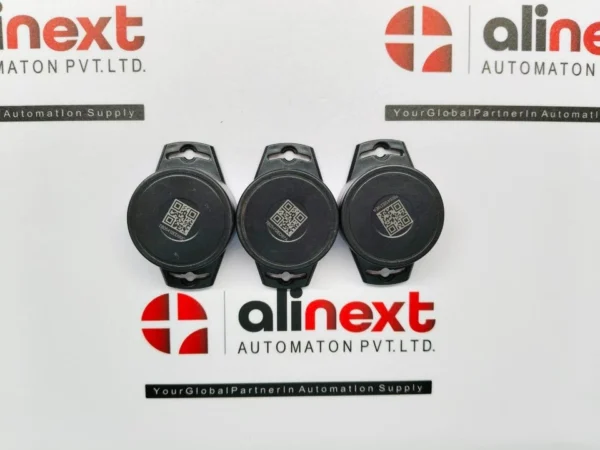 Lot of 3x Blue Charm Beacons / Bluetooth tracking Tag