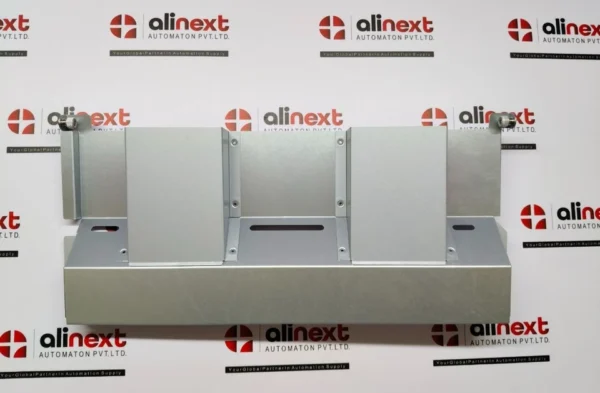 M30087-001 Custom Aluminum Mounting Bracket