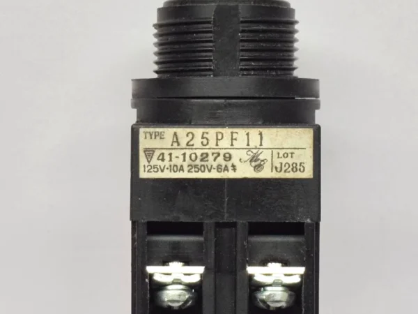 Maruyasu Type A25PF11 push button switch