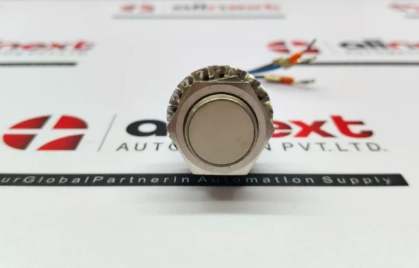 OMRON inductive proximity sensor TL-X5E2-E1