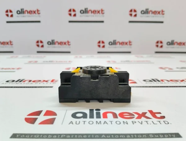 Omron 11PFA relay socket 1595YK 250V 7.5A