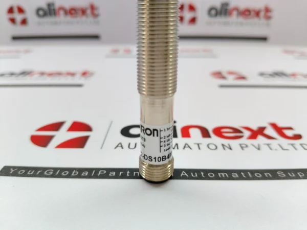 Omron E3H2-DS10B4M-M1 Inductive Proximity Sensor