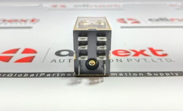 Omron LY2N Plug-in Relay RMC4 12A 240VAC 24VDC