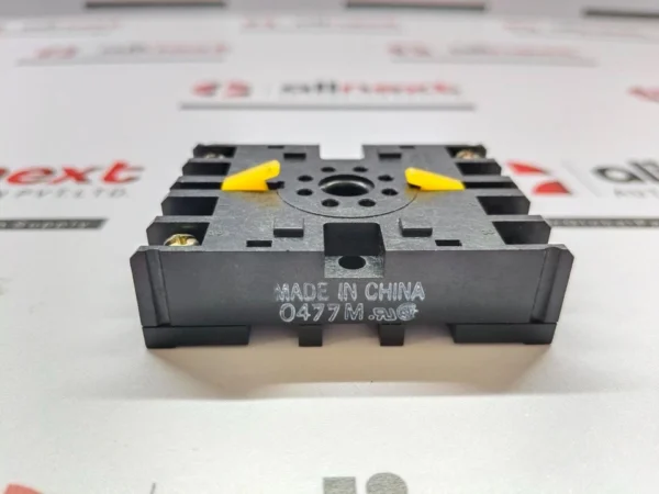 Omron P2CF-08 DIN Rail Mount 8-Pin Relay Socket