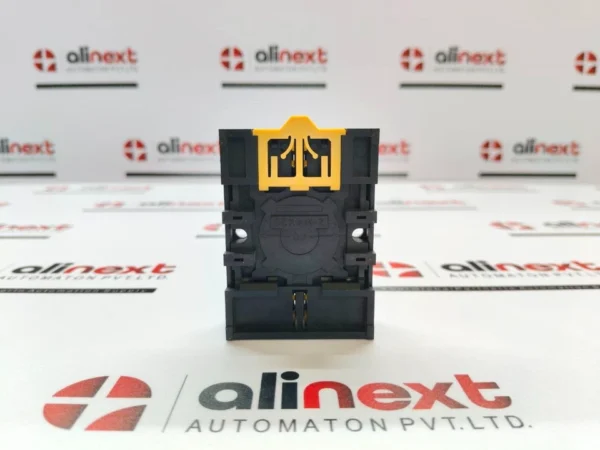 Omron P2CF-08 DIN Rail Mount 8-Pin Relay Socket