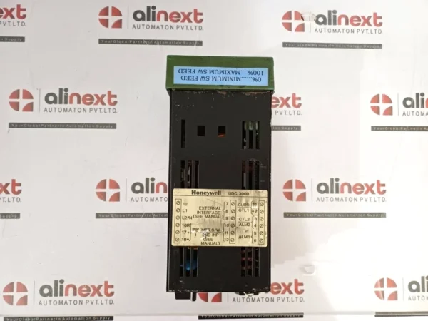 Parts for Honeywell UDC 3000 Temperature Controller DC3002-0-000-1-00-0111 240VAC 60Hz 