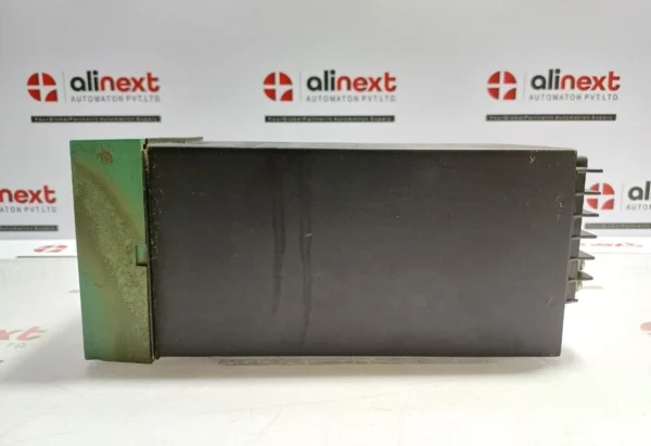 Parts for Honeywell UDC 3000 Temperature Controller DC3002-0-000-1-00-0111 240VAC 60Hz 