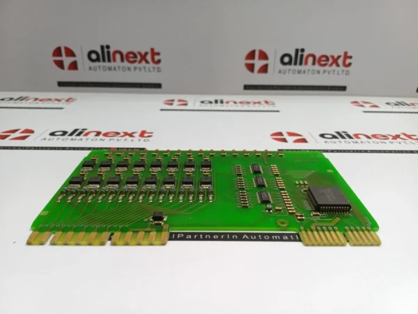 Saia PCD4.A400 (PCD4A400) Version B Digital Output Module (PCB only)