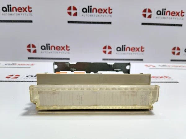 Schneider TSXDMZ28DR TSX Micro I/O Module 16I 24VDC+12Q REL TBLK