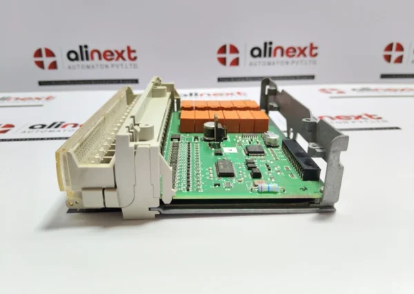 Schneider TSXDMZ28DR TSX Micro I/O Module 16I 24VDC+12Q REL TBLK