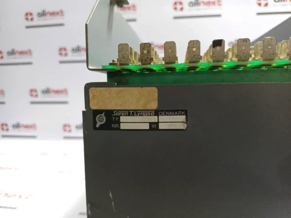 Søren T. Lyngsø 21301100 26 slots subrack backplane