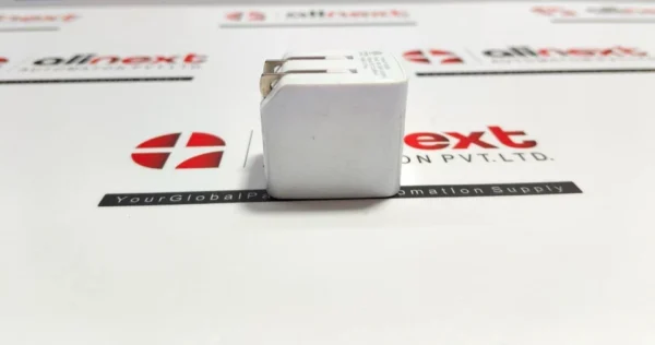 Tomax AD808 Dual USB Wall Charger Adapter 100-240V 50/60Hz 5V 2400mA