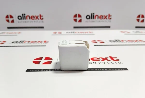 Tomax AD808 Dual USB Wall Charger Adapter 100-240V 50/60Hz 5V 2400mA