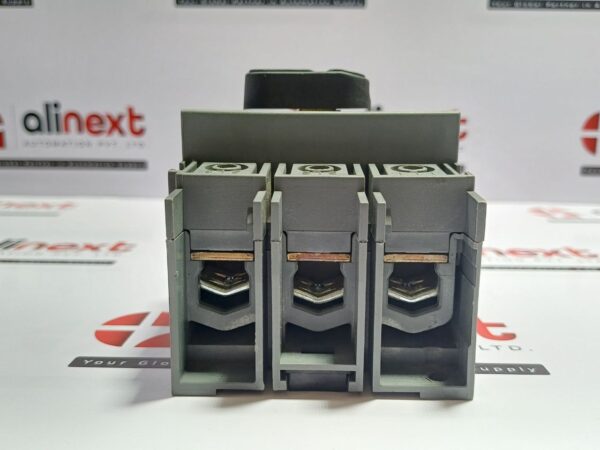 ABB OT125F3 3-pole 125A Switch-Disconnector