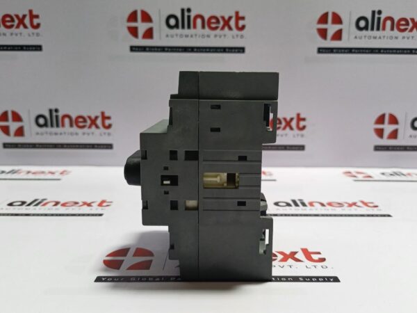 ABB OT125F3 3-pole 125A Switch-Disconnector