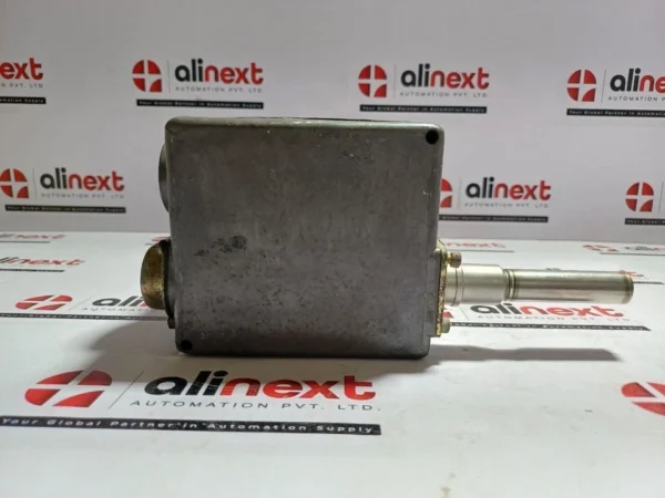 Barksdale L2H-GH204S-WS-EXI Temperature Switch 0602-013