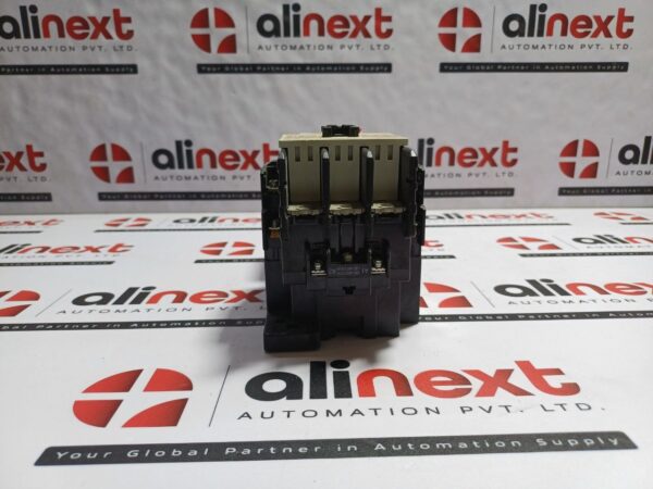 Fuji Electric SC-N2S, 3-pole electromagnetic contactor 440V w TR-N3 Relay