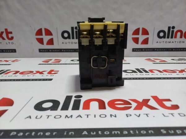 Hyundai HMC37 W10 3-Pole Magnetic Contactor 440V