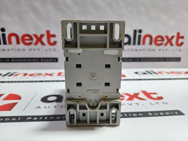 Hyundai UMC 32 Magnetic Contactor 3P 32A 100V 50Hz 100-110V 60Hz