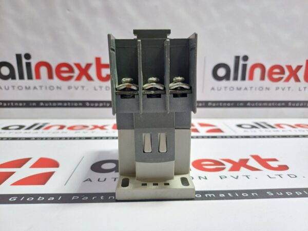 Hyundai UMC 32 Magnetic Contactor 3P 32A 100V 50Hz 100-110V 60Hz