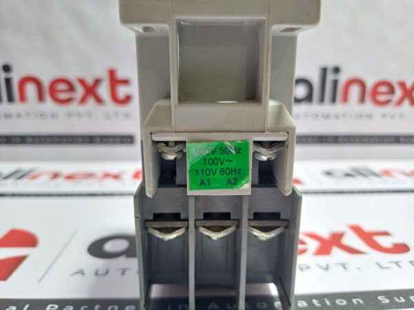 Hyundai UMC 32 Magnetic Contactor 3P 32A 100V 50Hz 100-110V 60Hz