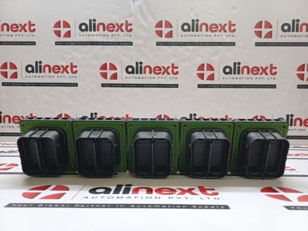 Lot of 5x New TE Connectivity DEUTSCH STRIKE Series SRK02-FLB-64A-001 Connector