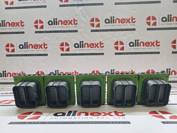 Lot of 5x New TE Connectivity DEUTSCH STRIKE Series SRK02-FLB-64A-001 Connector