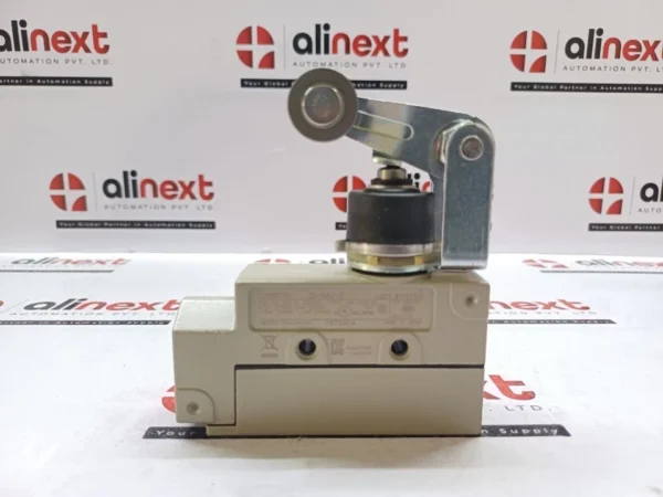 Omron ZE-NA2-2 Limit Switch (Roller Lever Type)