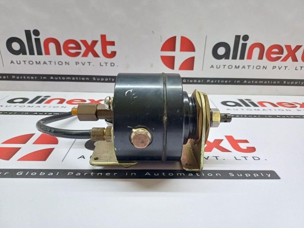 Pneumatic quick exhaust valve