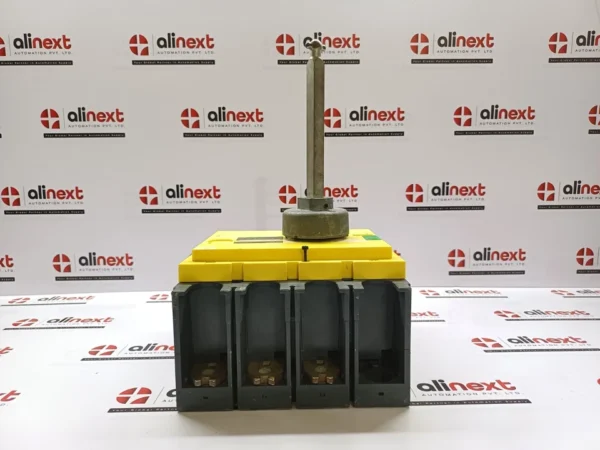 Schneider Electric INS 400 Compact Switch Disconnector 400A 3 Pole 690VAC