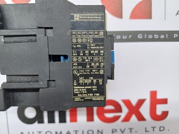 Schneider Electric LC1D0910 TeSys D 3-Pole Contactor 110V 50/60Hz F7