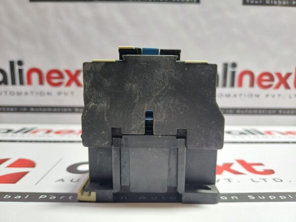 Schneider Electric LC1D0910 TeSys D 3-Pole Contactor 110V 50/60Hz F7