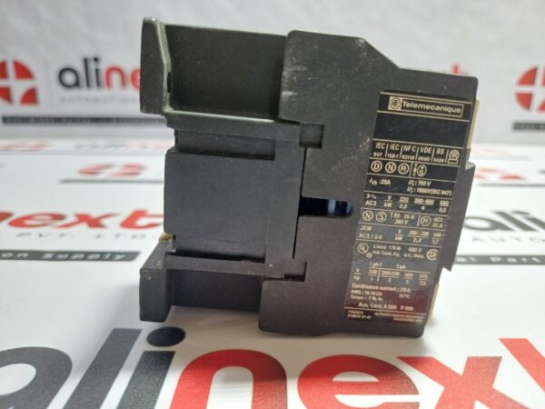 TELEMECANIQUE LC1D0910 3-POLE CONTACTOR 110V COIL