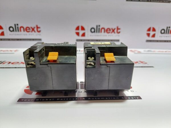 Telemecanique LA6-DK01 mechanical latch blocks