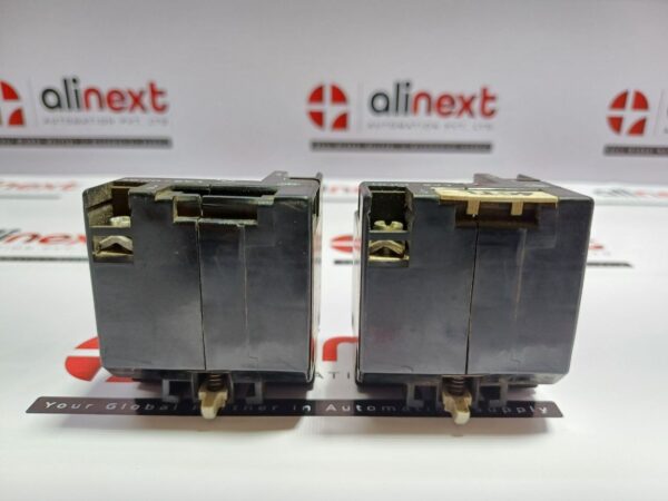Telemecanique LA6-DK01 mechanical latch blocks