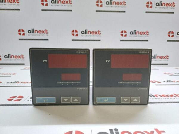 parts for Lot of 2x Yokogawa UM350 Digital Indicator Alarms 100-240VAC 50/60Hz