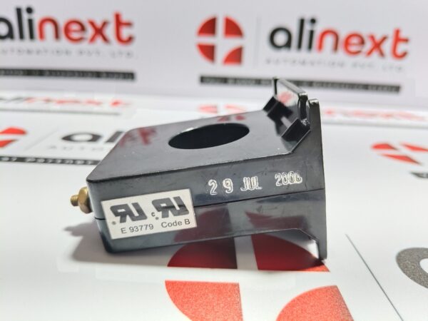 Instrument Transformers 2SFT-301 Current Transformer Y25645-005-11 Ratio 300:5A