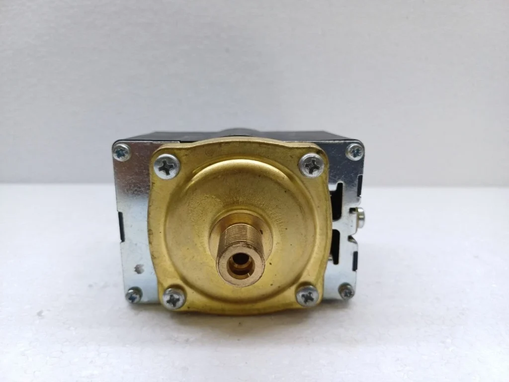 Sirai P303T01 Pressure Switch 0.5–1.4 Bar 20A AC1