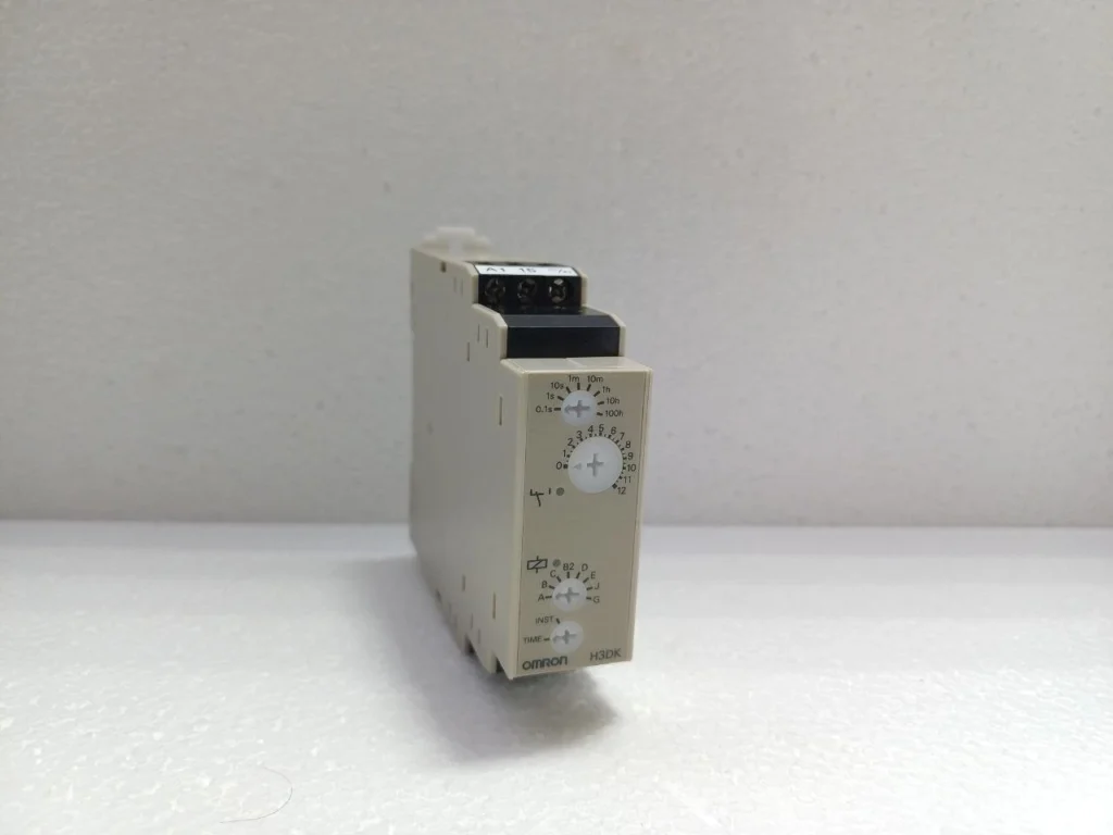 Omron H3DK-M2 Multifunction Timer Relay 24-240V AC/DC DIN Rail Time Delay Timer