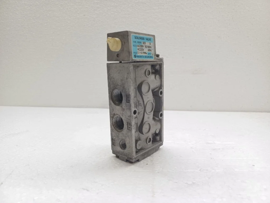 Nakakita Seisakusho NS664-003 B Solenoid Valve AC200V/220V 0.1–0.97MPa