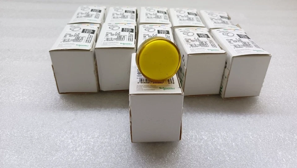 Lot of 11X Schneider Electric ZB4BV083 Yellow Pilot Light Head